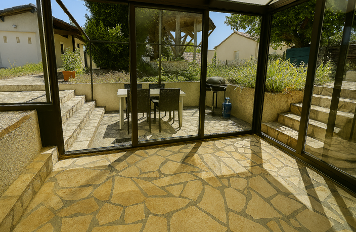 Grande maison familiale avec dépendance aménagée et fort pot — photo 3