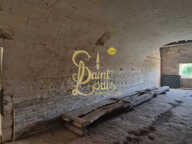 MAISON ATYPIQUE 105 M2 AU SOL - DEPENDANCES ET CAVE VOUTEE D — photo 2
