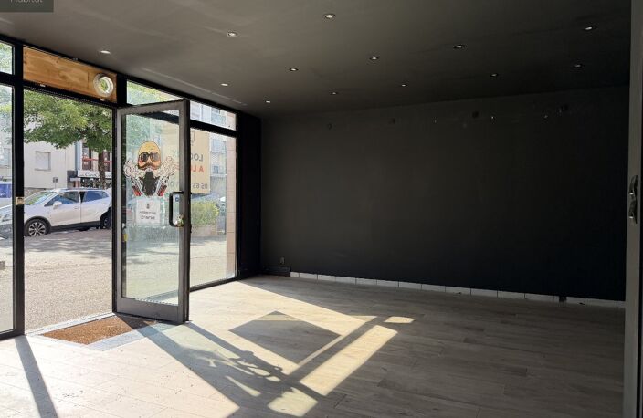 RODEZ local professionnel — photo 2