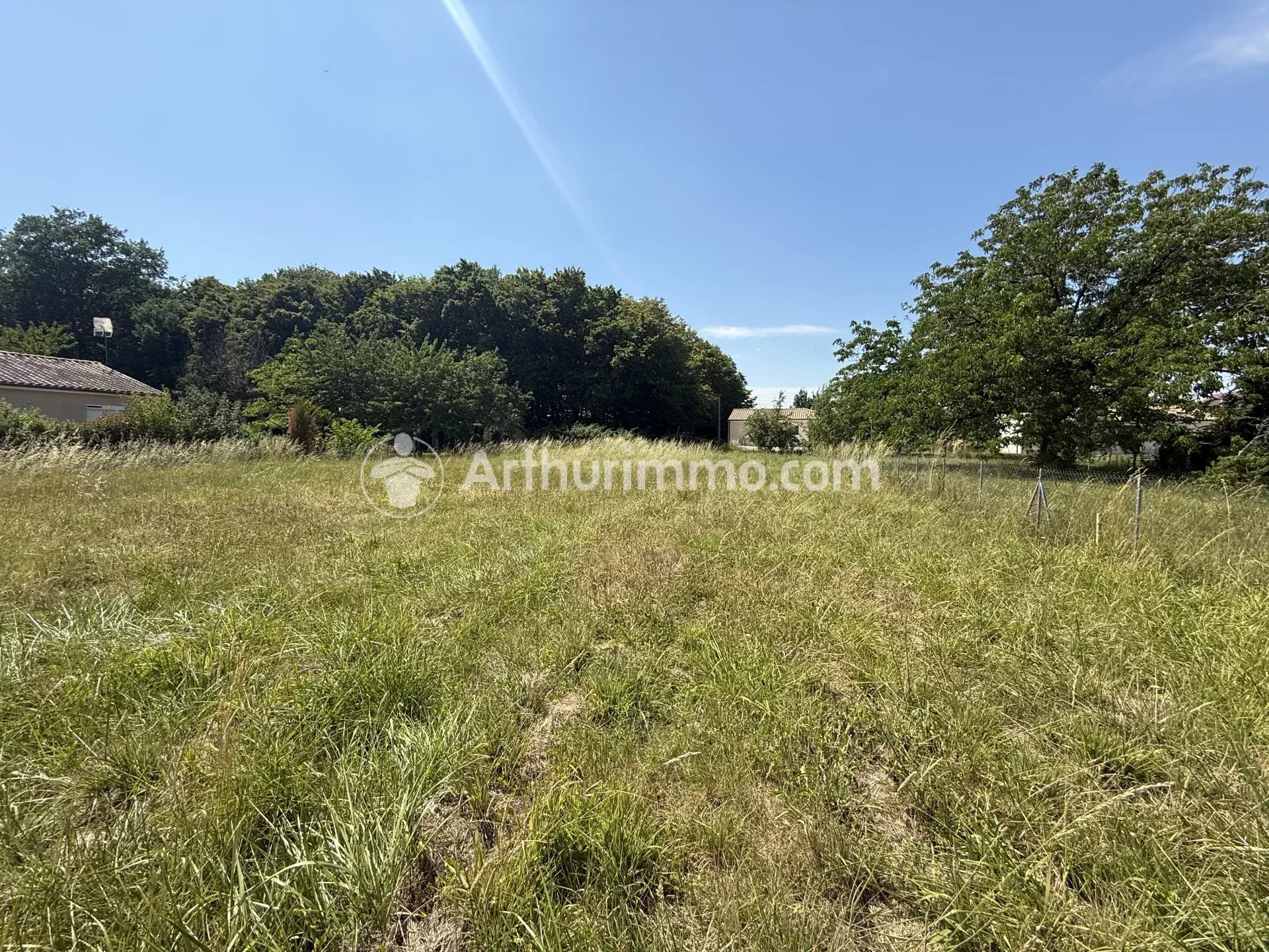 Vente Terrain 746 m2 à Saint-Astier · 33 000 €