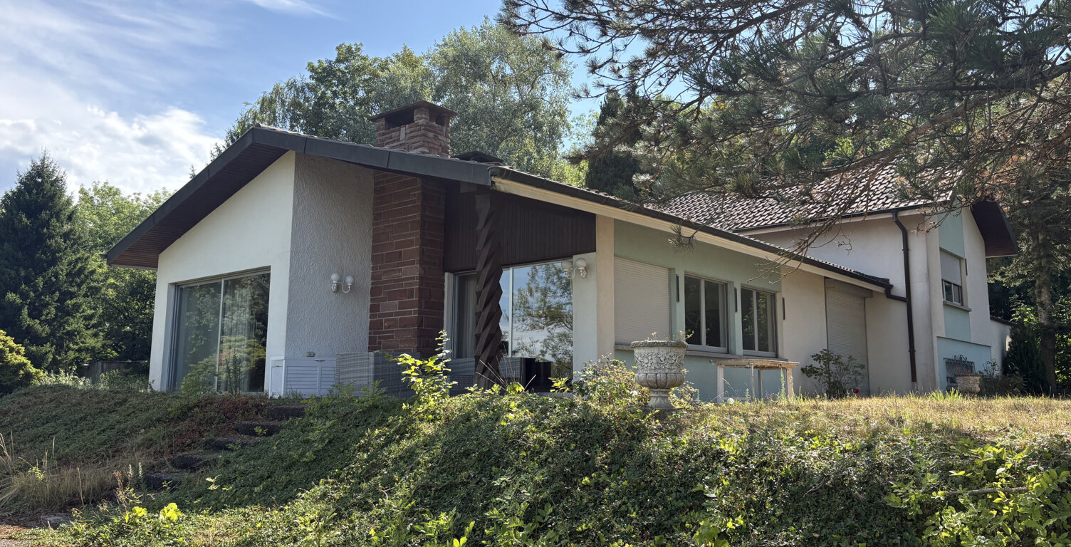 Maison sur grand terrain à l'écart — photo 1