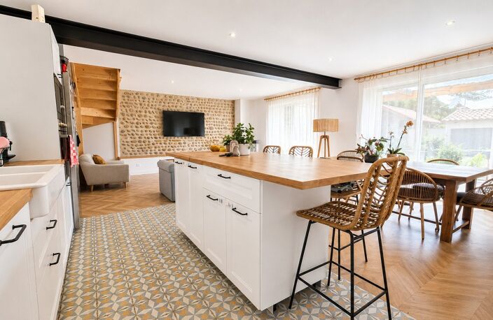 MAISON ENTIEREMENT RENOVÉE — photo 2