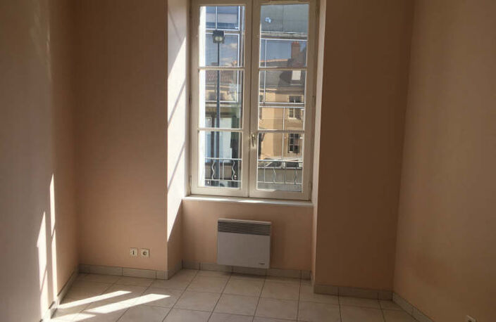 APPARTEMENT T2 - RUE MONSEIGNEUR AUGOUARD — photo 3