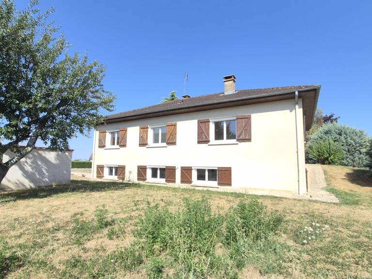 Maison avec terrain — photo 1