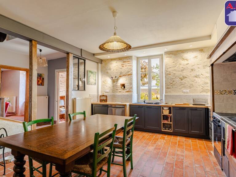 Maison 6 pièces 230 m² — photo 1