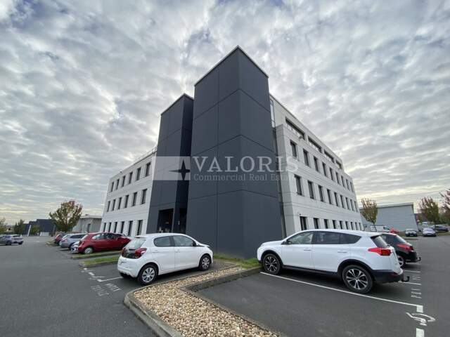 BUREAUX à LOUER — photo du bien