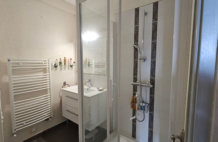 Appartement T3 - 72.61 m² - TOURS — photo 4