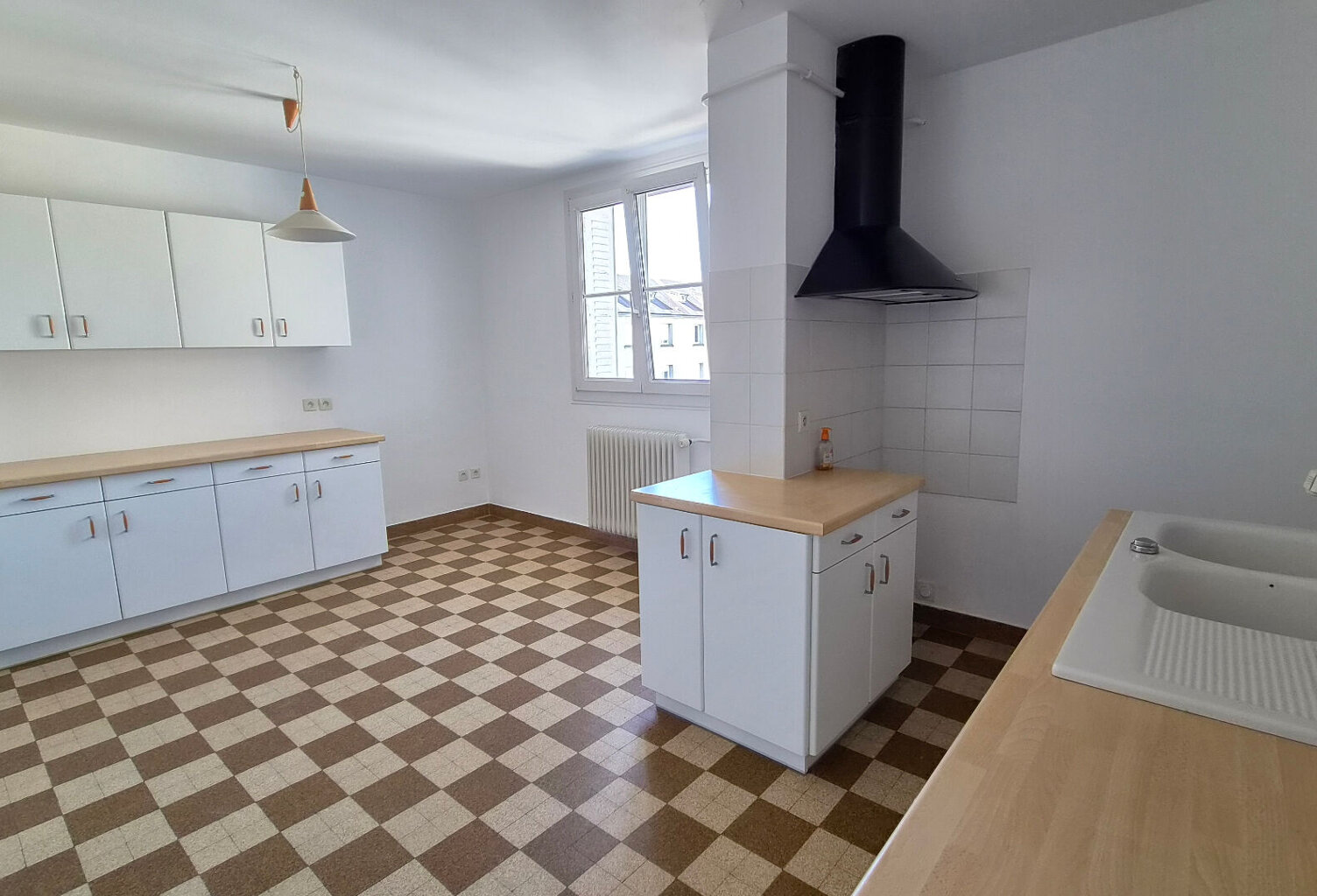 Appartement - 140 m2 - TOURS — photo 1