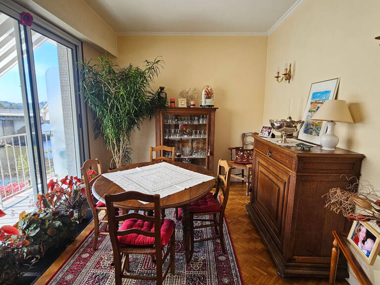 Appartement T5 - 110 m² - TOURS — photo 1