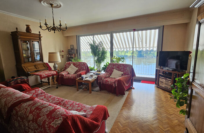 Appartement T5 - 110 m² - TOURS — photo 3