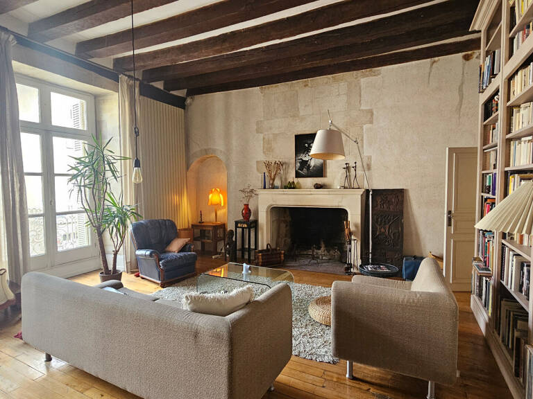 Maison - Tours -  265 m2 — photo 1