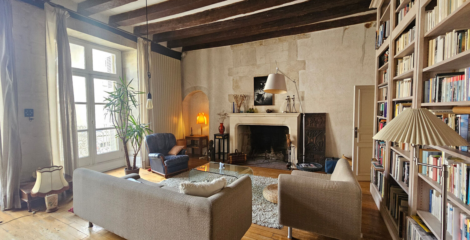 Maison - Tours -  265 m2 — photo 1