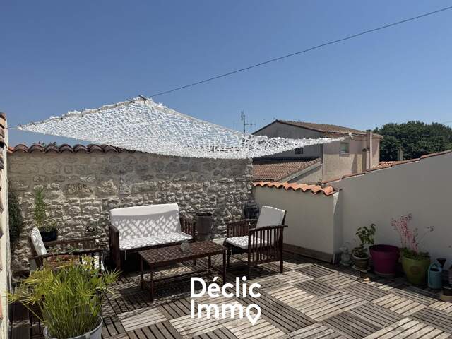 ENSEMBLE IMMOBILIER SAINT JUST LUZAC — photo du bien