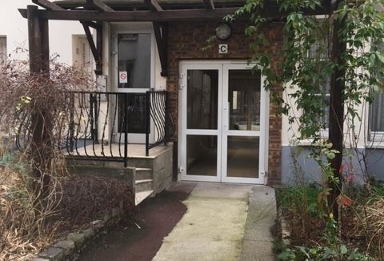 Appartement studio à PARIS 20ème — photo 1