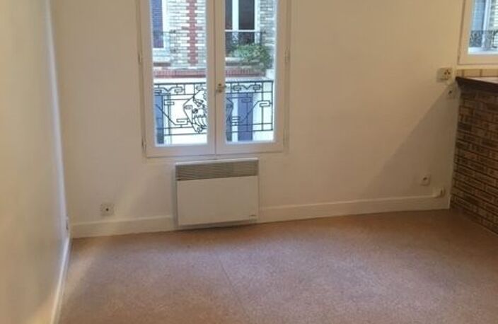 Appartement studio à PARIS 20ème — photo 4