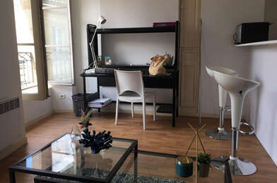 Appartement 2 pièces 884 €