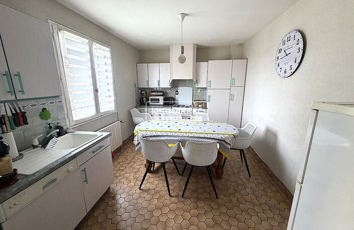 A VENDRE Maison 5 pièces à LA CHAPELLE ERBREE 85 m² - 168 600  HAI — photo 3
