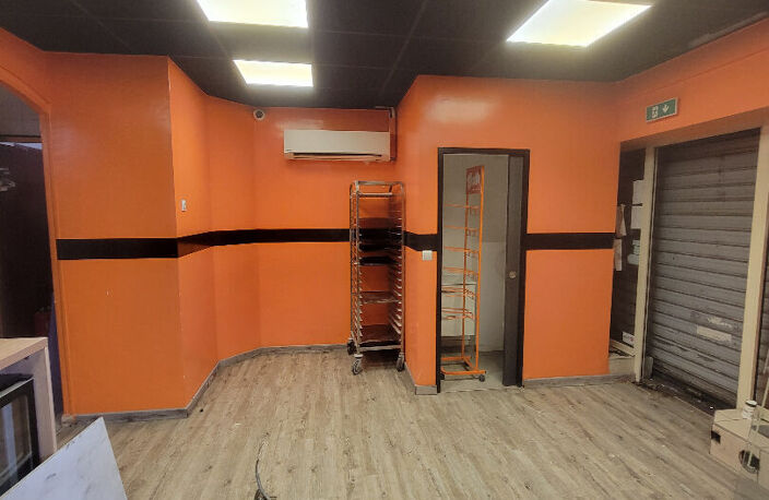Murs commerciaux  Mtp Av Pont Juvénal 50m² — photo 4