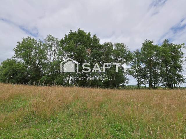 Terrain constructible 704 m²- Béréziat — photo du bien