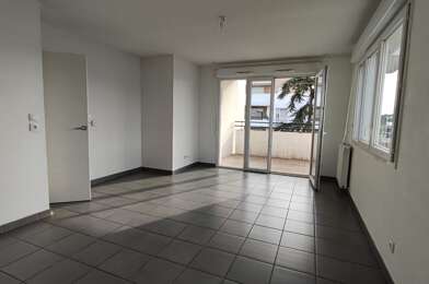 Appartement 3 pièces 795 €