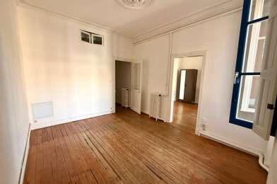 Appartement 2 pièces 830 €