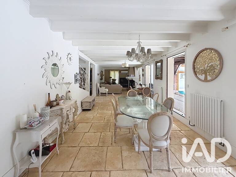 Vente Maison/villa 8 pièces — photo 1