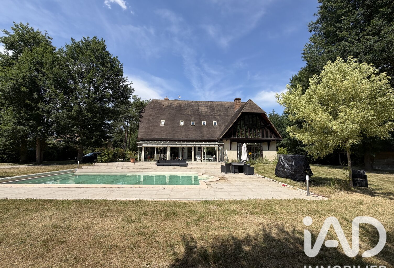 Vente Maison/villa 8 pièces — photo 1