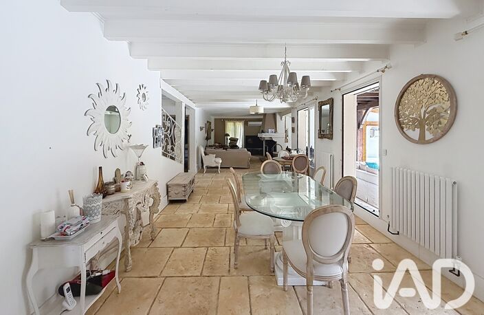 Vente Maison/villa 8 pièces — photo 2