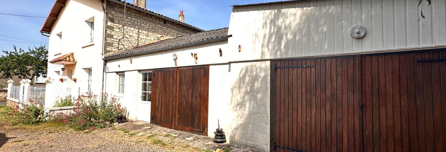 Maison 2 Pièces 159 m² à vendre à Mairé-Levescault (79190)