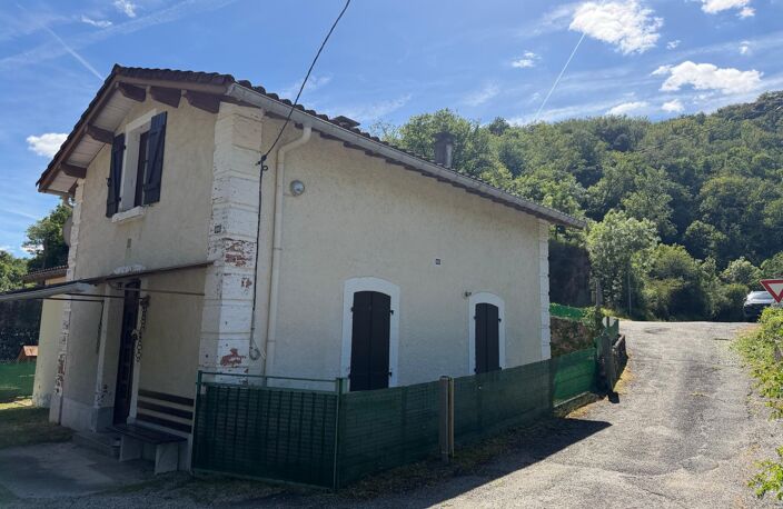 Maison de garde barrière à la campagne — photo 2