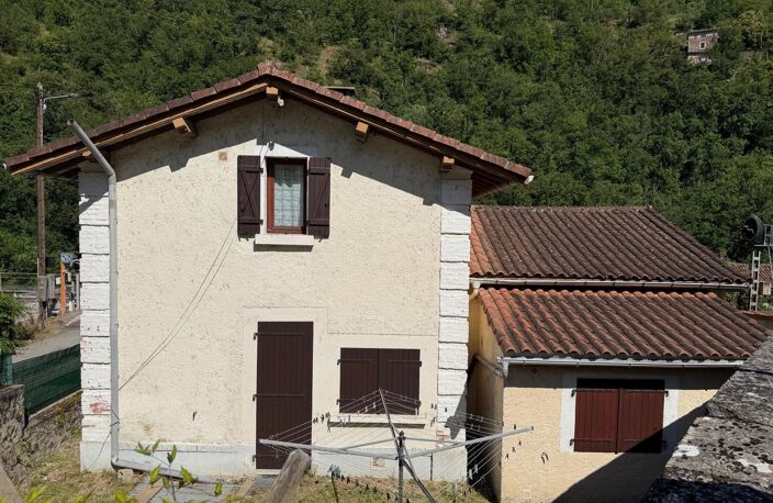 Maison de garde barrière à la campagne — photo 3