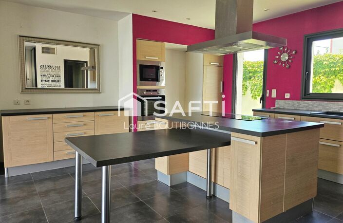Maison familiale de 162 m² avec suite parentale, double garage et jardin — photo 5