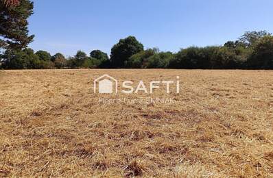 Terrain de 6 963 m² avec partie constructible - Saint-Charles-la-Forêt — photo du bien