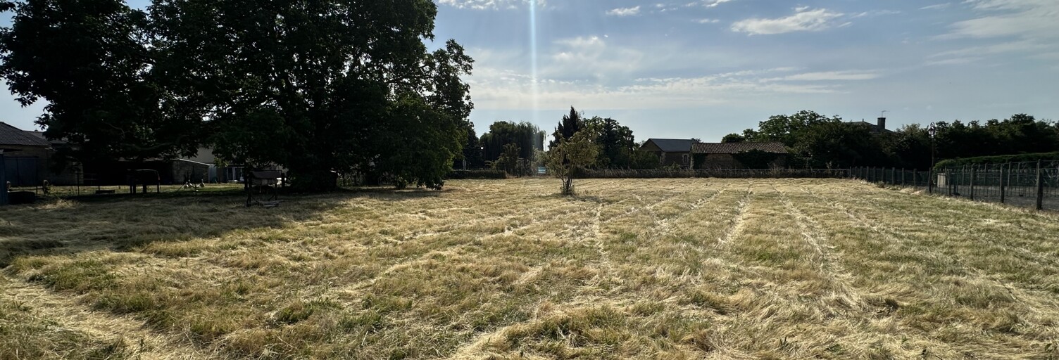 Terrain  1680 m² à vendre à Thouars (79100)