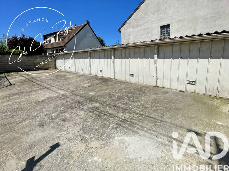 Vente Garage 245 m&sup2; — photo 1