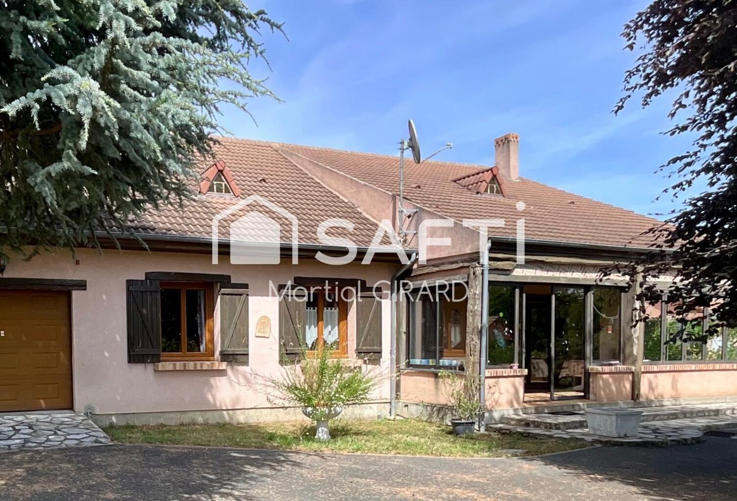 Maison de plain-pied à Mehun sur Yèvre — photo 1