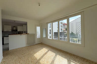 Appartement 3 pièces 240000 €