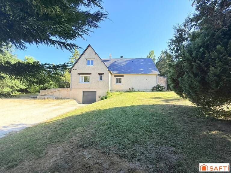 Maison familiale dans un environnement verdoyant — photo 1