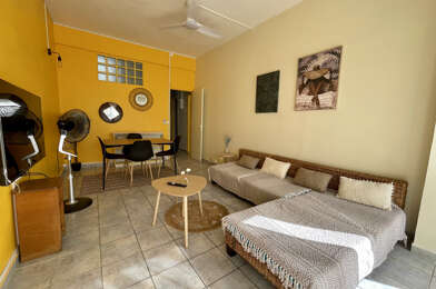 Appartement 3 pièces 890 €