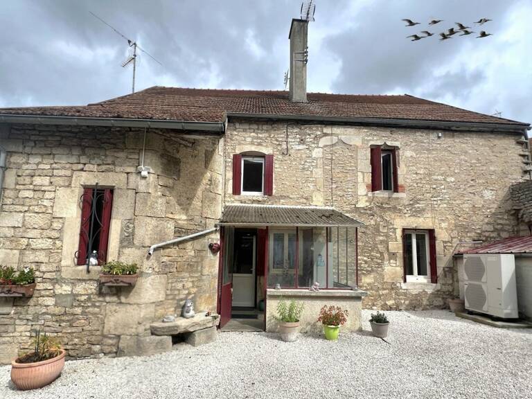 Maison d'habitation — photo 1