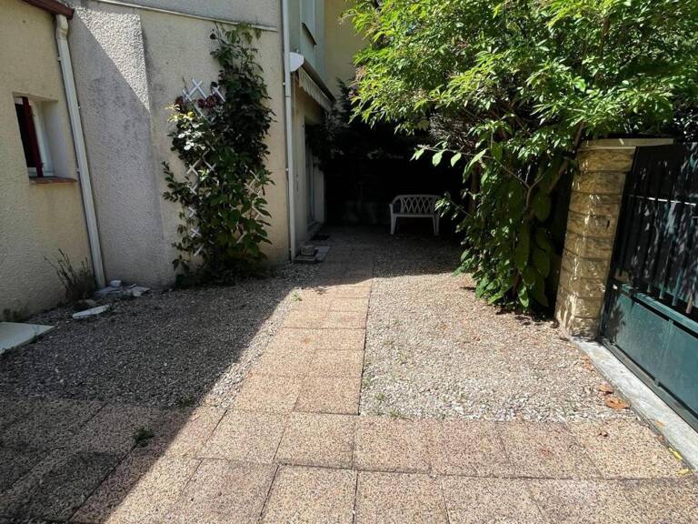 MAISON EN HYPER CENTRE — photo 1