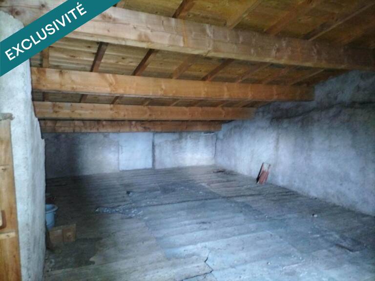 Maison de ville mitoyenne traverssante, entièrement à rénover — photo 1