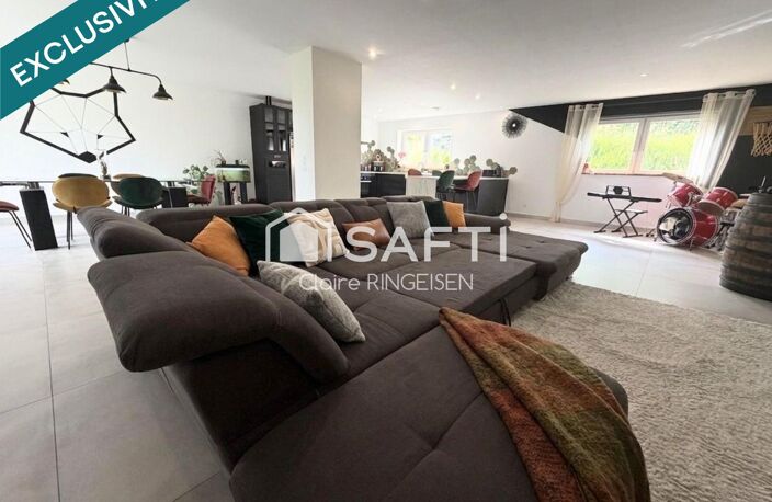 Jolie maison de plain-pied - Local commercial - Deux grands garages - Hangar — photo 3