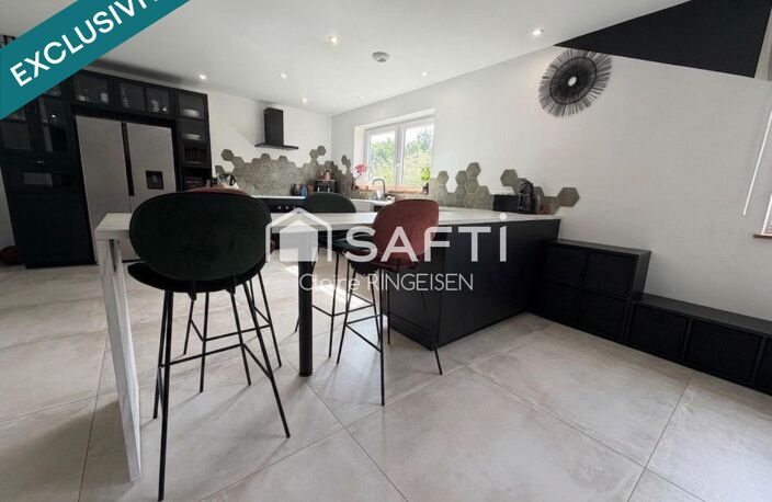 Jolie maison de plain-pied - Local commercial - Deux grands garages - Hangar — photo 4
