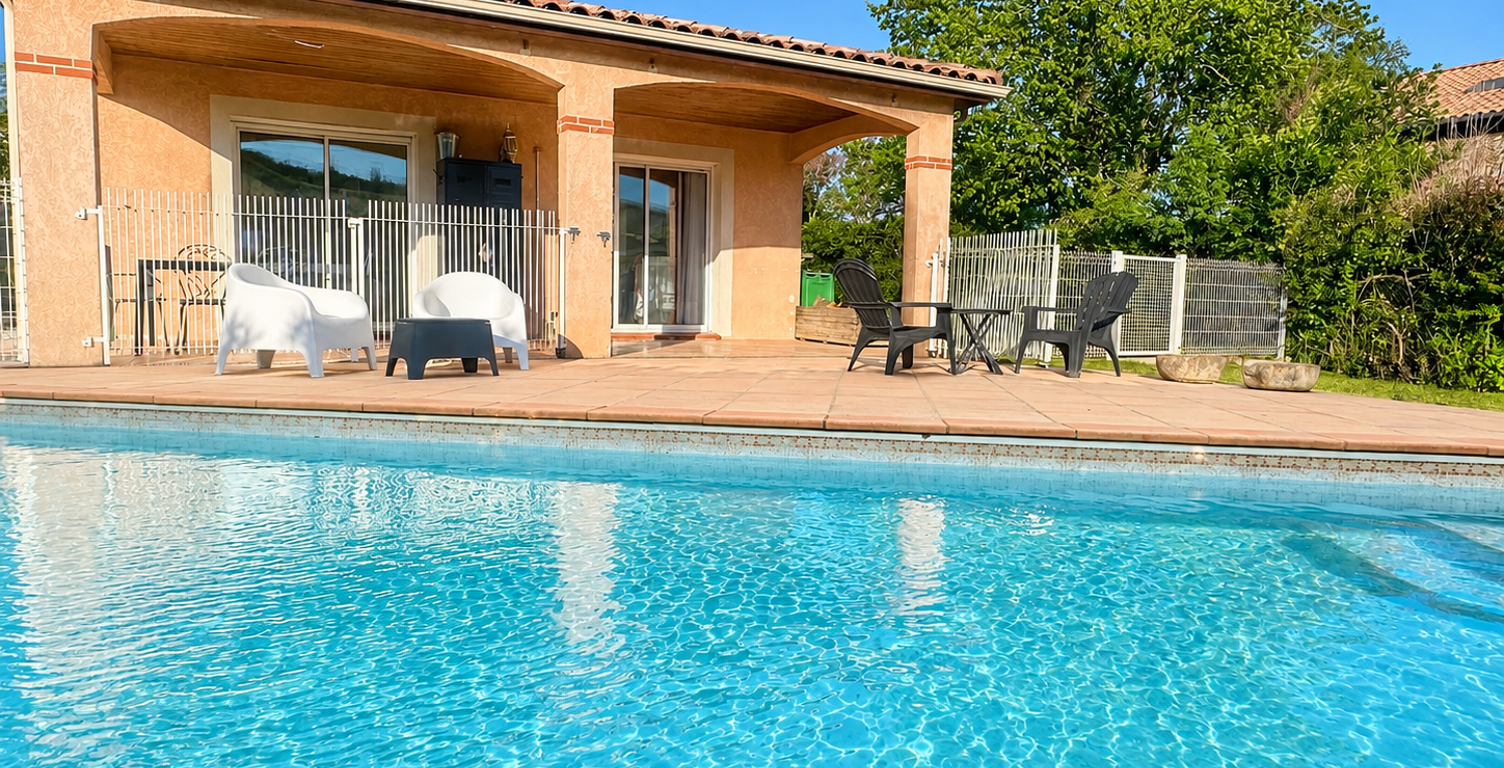 Maison plain pied T6 147 m2 - 1000 m2 de parcelle piscine double garage — photo 1