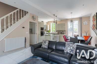 Maison 5 pièces 399000 €