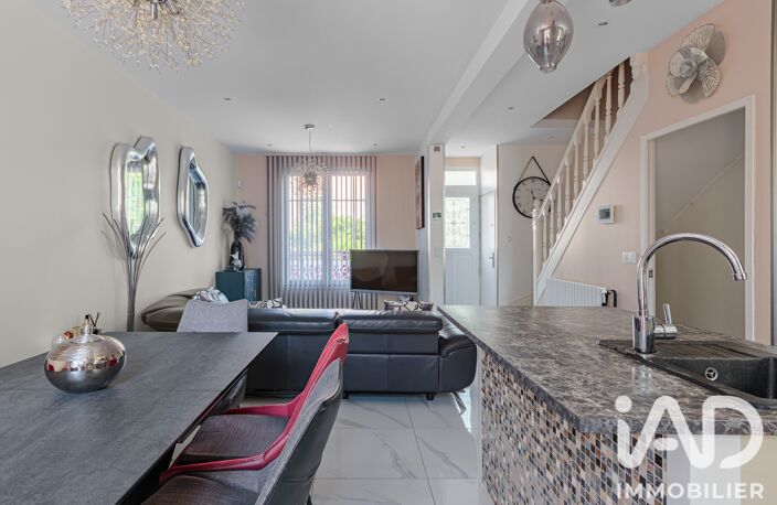 Vente Maison/villa 5 pièces — photo 2