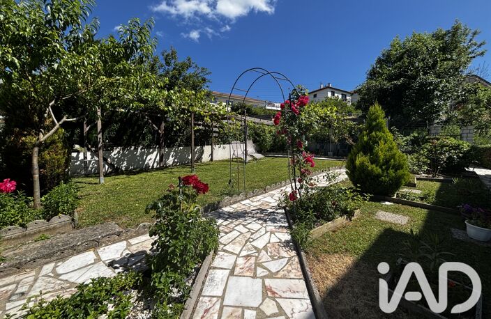 Vente Maison/villa 7 pièces — photo 2
