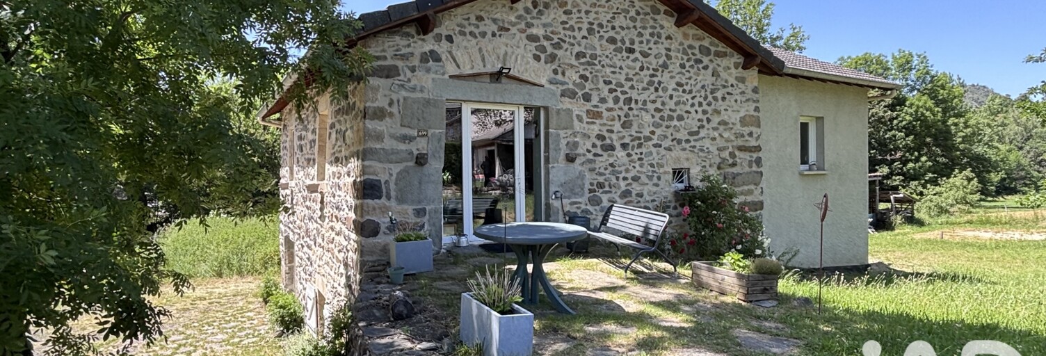 Maison 5 Pièces 140 m² à vendre à Saint-Julien-Chapteuil (43260)