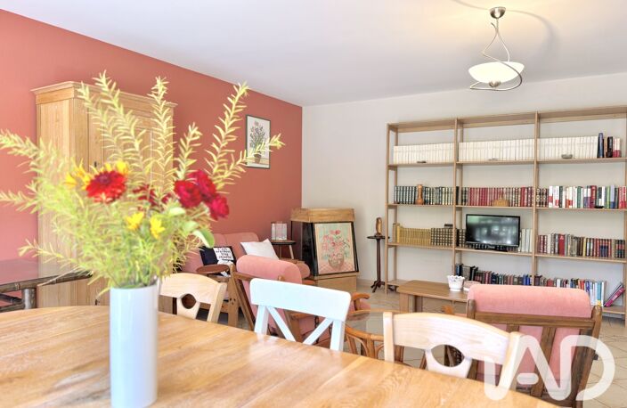 Vente Maison/villa 8 pièces — photo 2